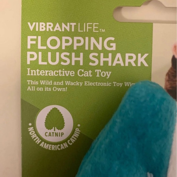 Catnip shark cat toy - Picture 2 of 3